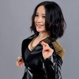 斯琴格日乐