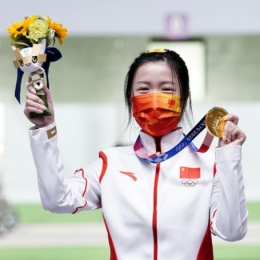 杨倩
